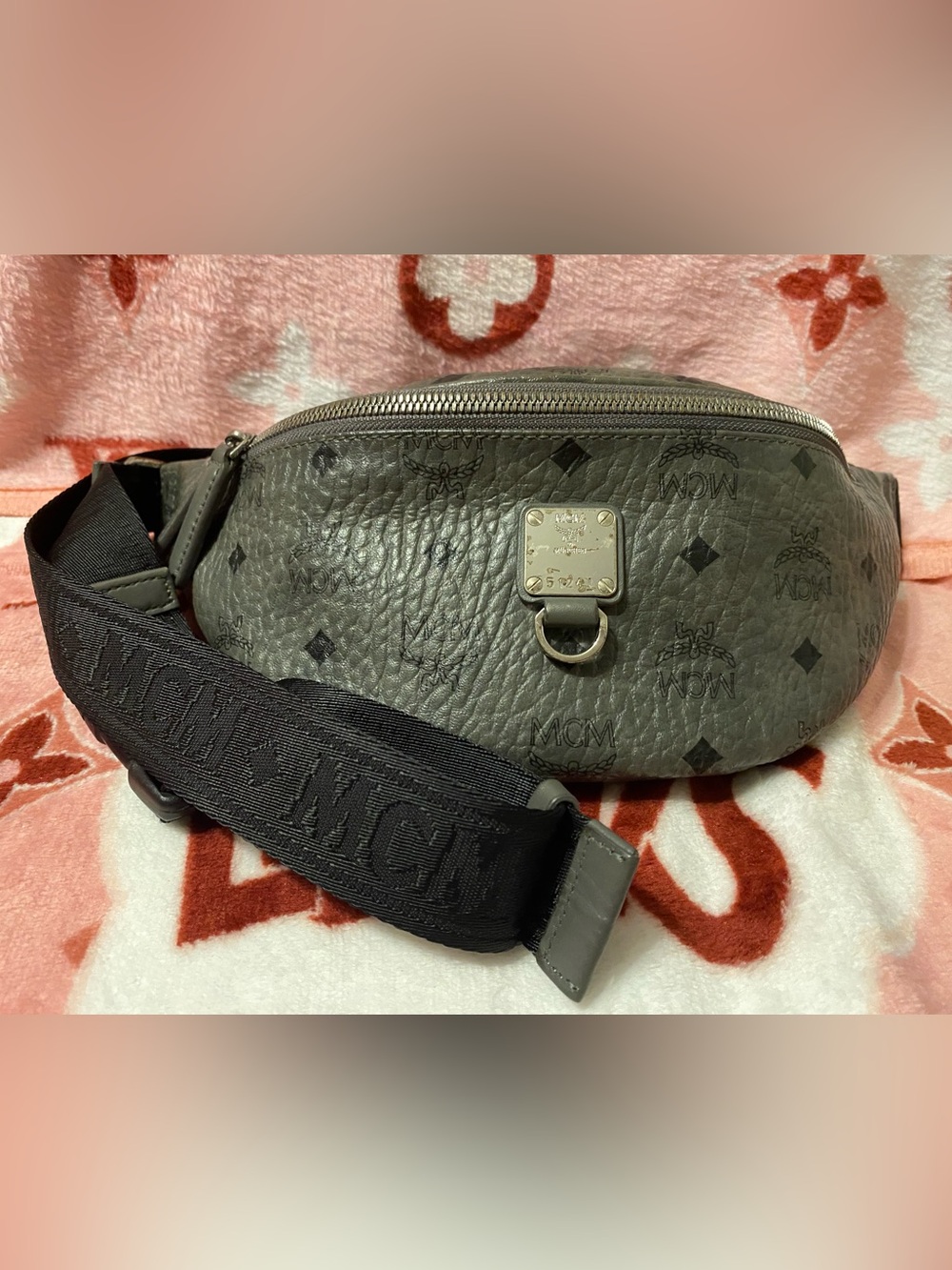 Authentic gray MCM Fursten Belt Bag/Fanny pack